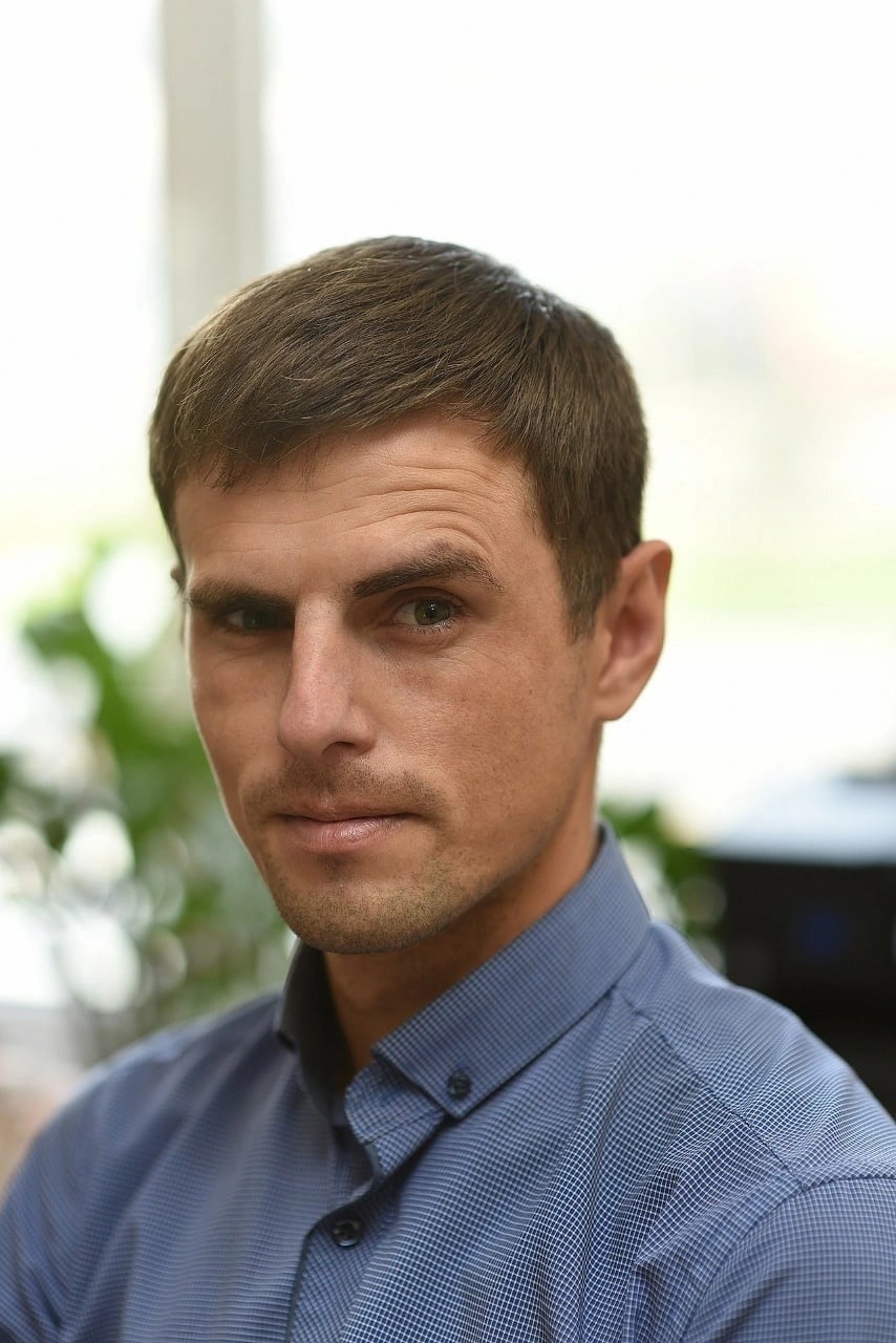 Дмитрий Секисов